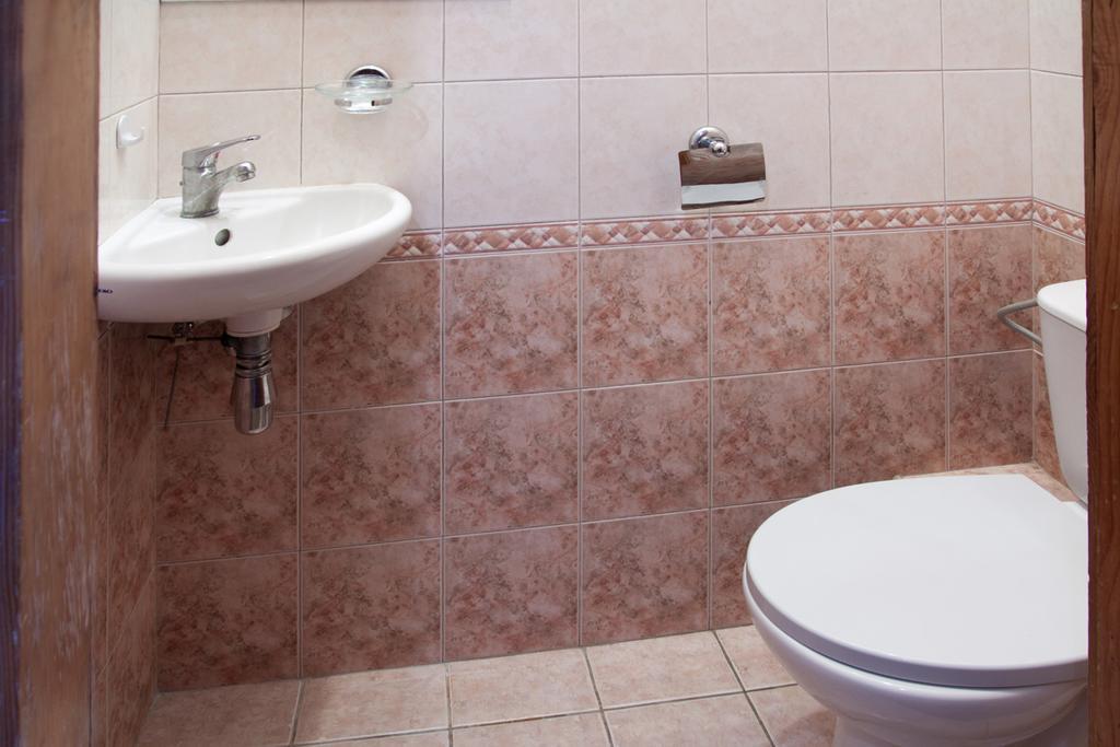 "Eva Stories" Movie Apartment On Rynok Square Lviv Luaran gambar